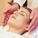 5 BONNES RAISONS D’ADOPTER LES MASSAGES POUR LE VISAGE
