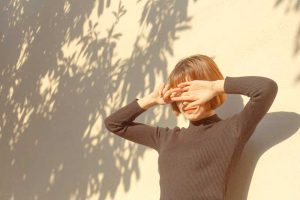 PEAU SENSIBLE ET SOLEIL : COMMENT LA PROTÉGER ?