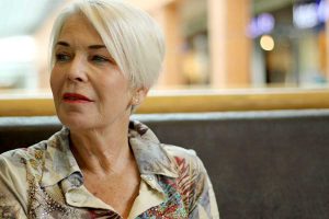 LES BESOINS D’UNE PEAU MATURE À 50 ET 65 ANS