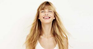 A 20 ANS, MAÎTRISER L'ART DU DÉMAQUILLAGE ET DE L'HYDRATATION