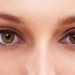 LES RIDES VERTICALES SOUS LES YEUX GÂCHENT MON REGARD