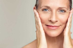 MA PEAU DEVIENT DE PLUS EN PLUS FINE : COMMENT JE LA PROTÈGE ?