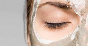 MASQUE, GOMMAGE, PEELING : DE QUOI MA PEAU A BESOIN ?