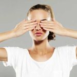 POCHES SOUS LES YEUX : COMMENT LES ÉVITER ?