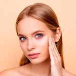 CONSEILS PRATIQUES : PRÉPARER SA PEAU À L’APPLICATION D’UN MASQUE…