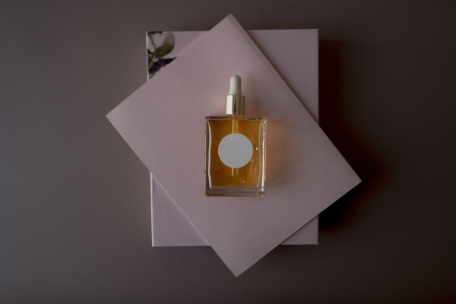 3 recettes maison à l'huile d'argan pour nourrir, exfolier et illuminer votre peau argan oil drop golden light natural skincare flat lay