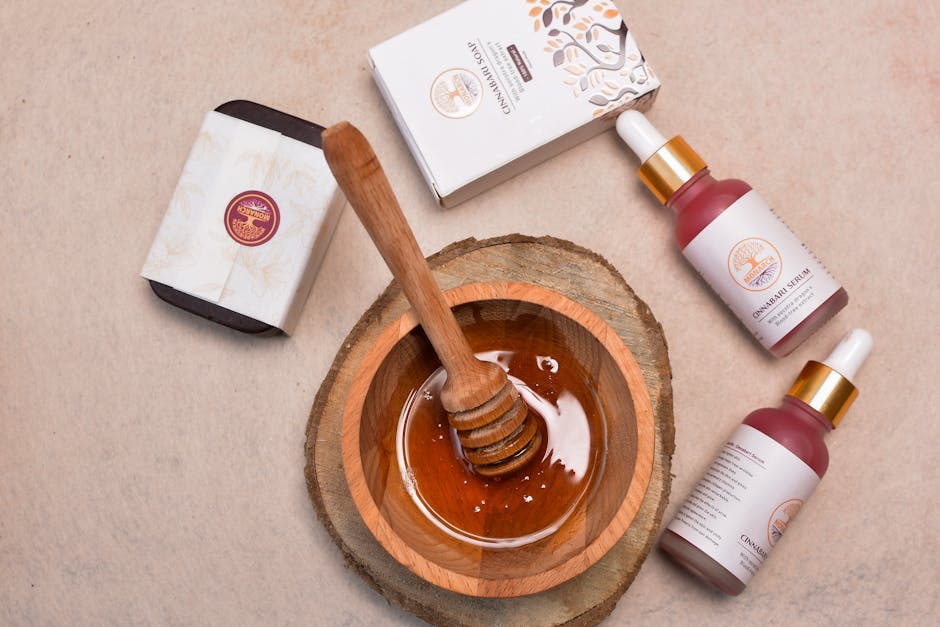 5 masques visage maison pour une peau chouchoutée cet hiver ripe banana honey almond oil skincare natural ingredients flat lay
