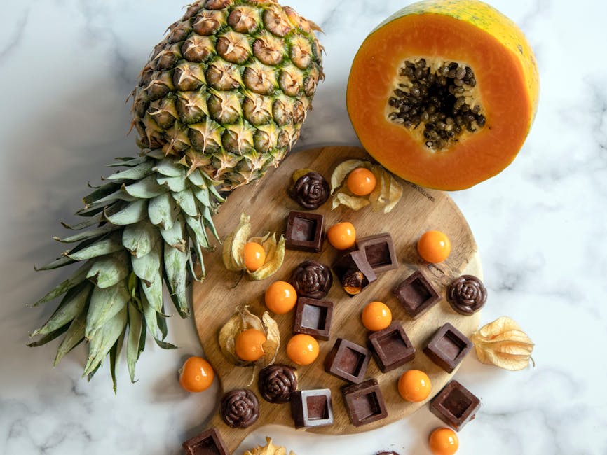 Exfoliation : quelle méthode choisir selon son type de peau ? papaya pineapple enzymes natural skincare flat lay