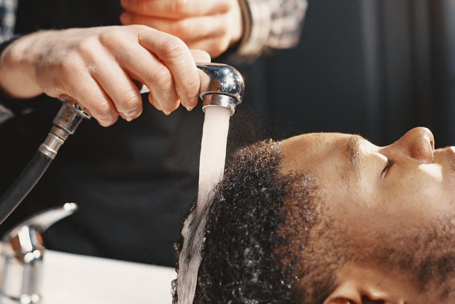 Gommage avant l'été : le rituel complet visage, corps, pieds et cuir chevelu scalp massage exfoliation hair care spring healthy scalp