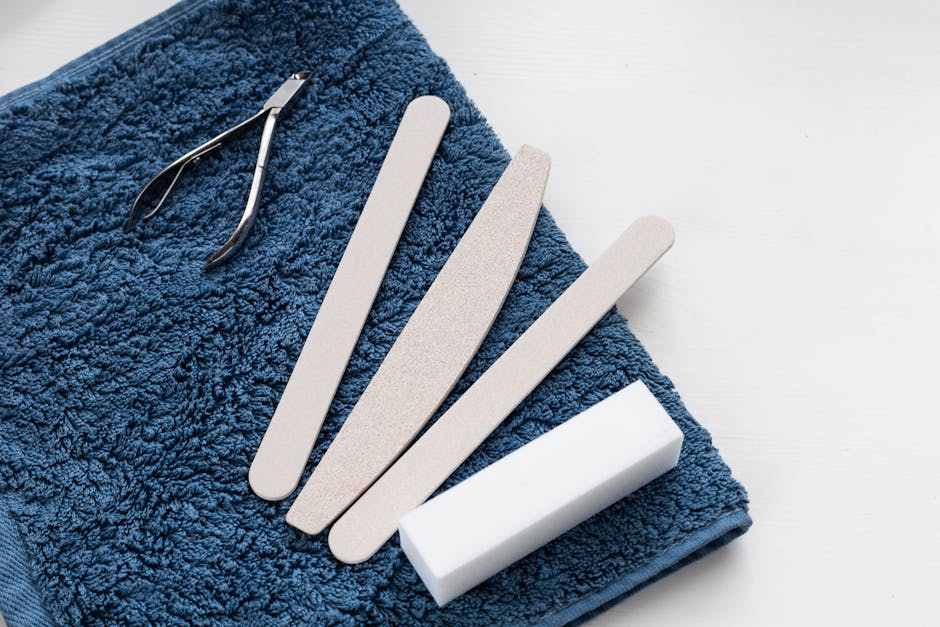 Prendre soin de ses pieds en été : le guide complet pour des pieds doux et soignés pedicure nail cuticle care summer