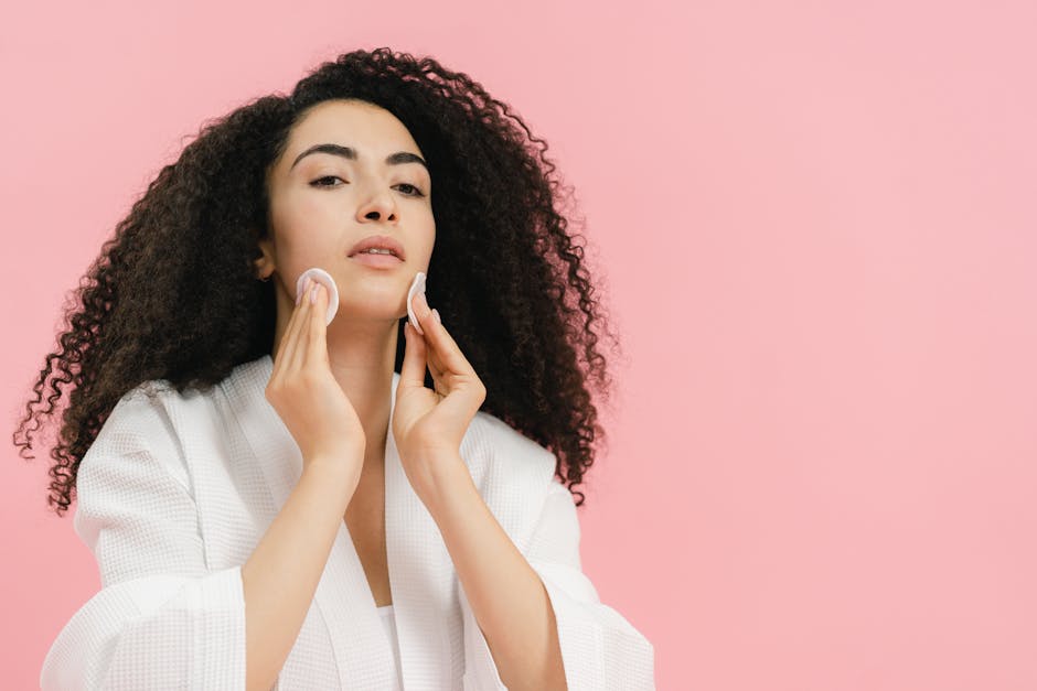 Peau hydratée en hiver : le guide complet pour affronter le froid sans tiraillements gentle facial cleanser oil texture skincare winter routine