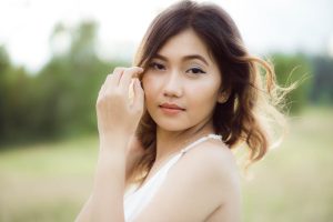 woman sensitive skin soft makeup natural light portrait landscape
