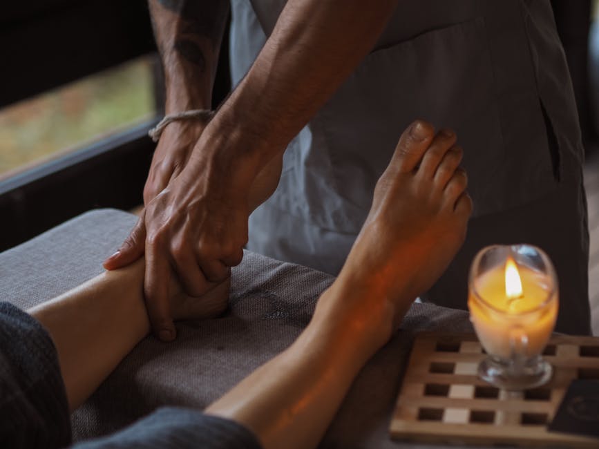 D'où vient la cellulite ? Comprendre la peau d'orange pour mieux agir lymphatic circulation legs massage beauty wellness