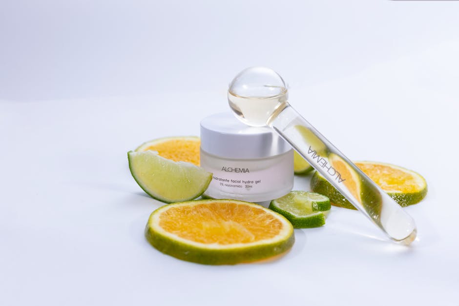 Masques anti-âge : bienfaits, actifs clés et recette maison pour une peau repulpée skincare ingredients hyaluronic acid vitamin C cosmetics