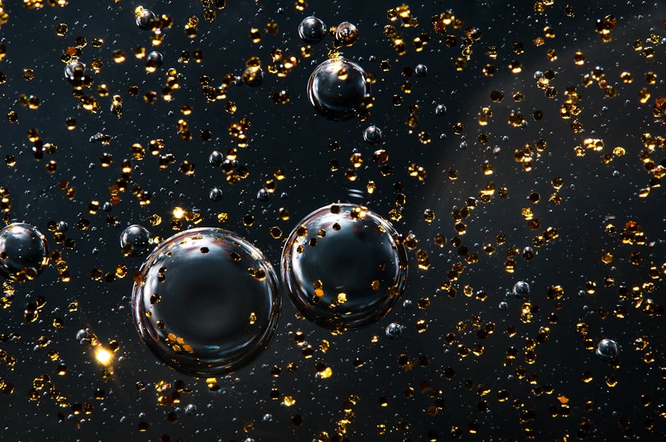 Huile d'argan : bienfaits, utilisations et conseils pour les peaux sèches argan oil golden drops dark surface argan nuts Morocco