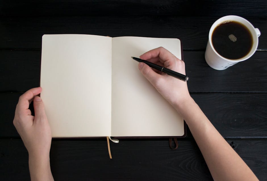 Early Morning : se lever tôt change-t-il vraiment votre vie ? book morning routine wellness desk coffee journal