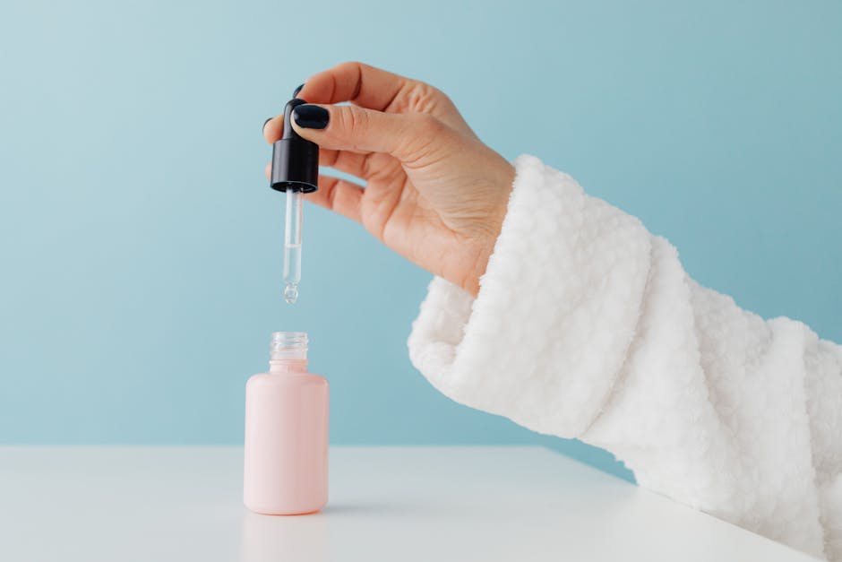 Chauffage et peau sèche : comment protéger son visage en hiver skincare routine hydrating serum moisturizer winter