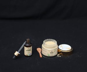 Le lucuma : bienfaits pour la peau et propriétés anti-âge de ce superfruits des Andes lucuma superfruit yellow powder skincare natural beauty landscape