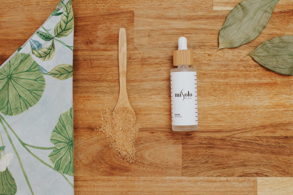 Cosmétique liquide : 3 bonnes raisons d'adopter les soins aqueux dans votre routine lightweight gel serum texture skincare product water-based formula
