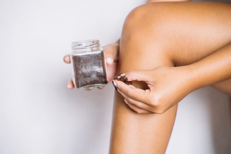 Routine beauté du matin : le bon soin selon le temps dont vous disposez exfoliating face scrub gentle circular motions skincare