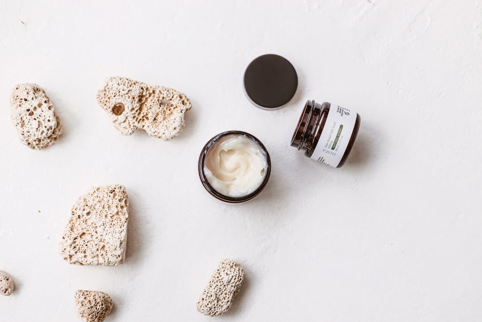 Routine peau douce en été : les 5 gestes essentiels pour rayonner tout l'été lightweight moisturizer cream summer skincare flat lay