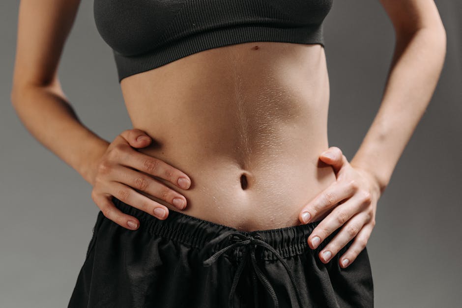Sport et peau : pourquoi l'activité physique transforme votre épiderme close up healthy glowing skin after workout fitness woman