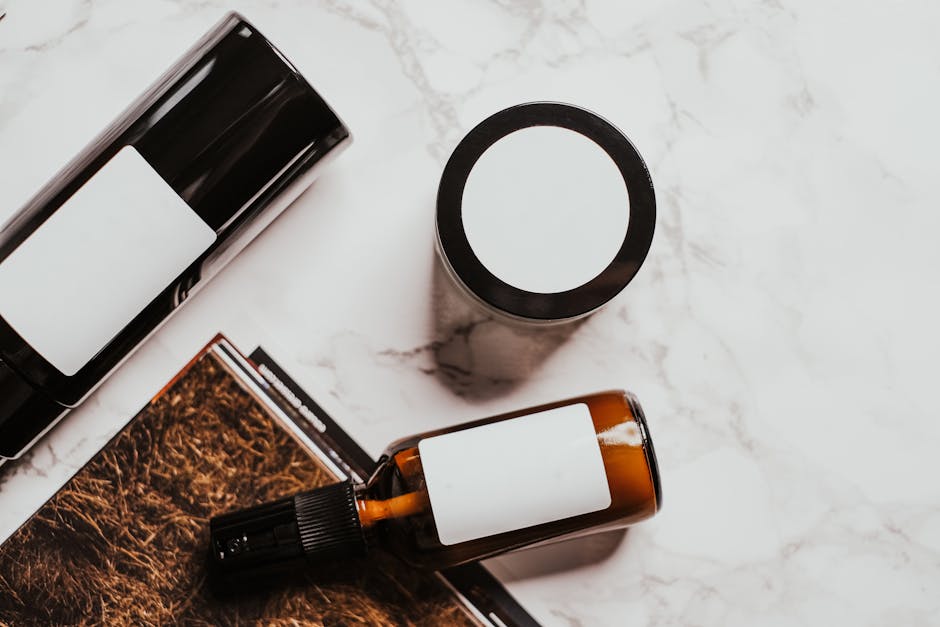 Soins hypoallergéniques : tout comprendre pour choisir le bon produit cosmetic product label ingredient list closeup