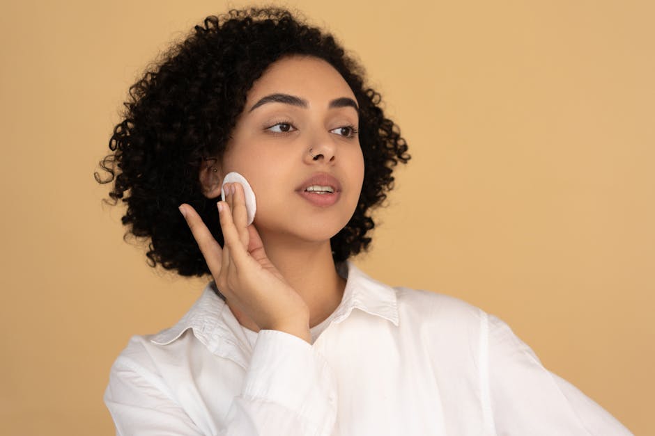 Poils incarnés : causes, prévention et soins efficaces pour les éviter skincare treatment ingrown hair warm compress antiseptic cotton