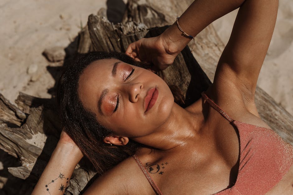Retour de plage : routine beauté express en 20 minutes chrono light summer makeup glowing skin bronzed woman